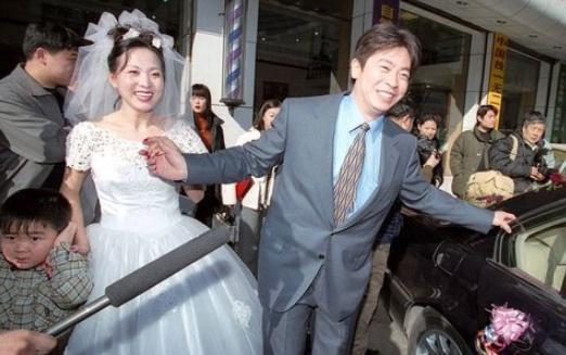 奥运冠军、东方神鹿王军霞现状！47岁有3段婚姻，与第2任丈夫结怨