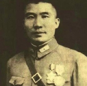 ​王耀武听说蒋介石骂他软骨头伪君子后晕过去，特赦后方知家财已空